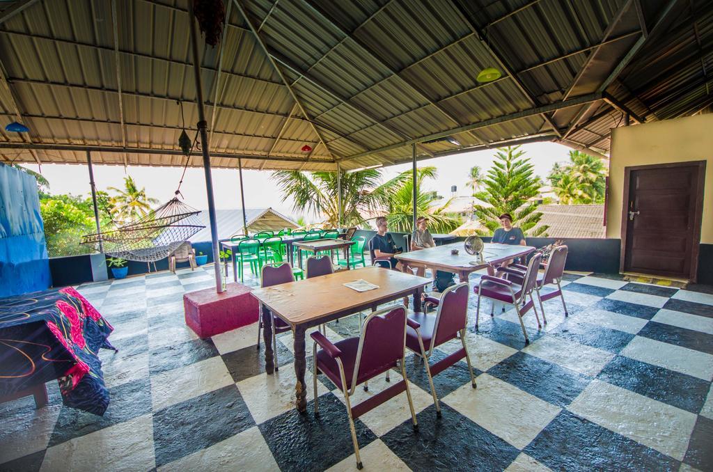 The Wind N Waves Hotel Alappuzha Exterior photo